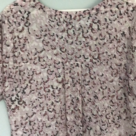 Cute top - Picture 4 of 5